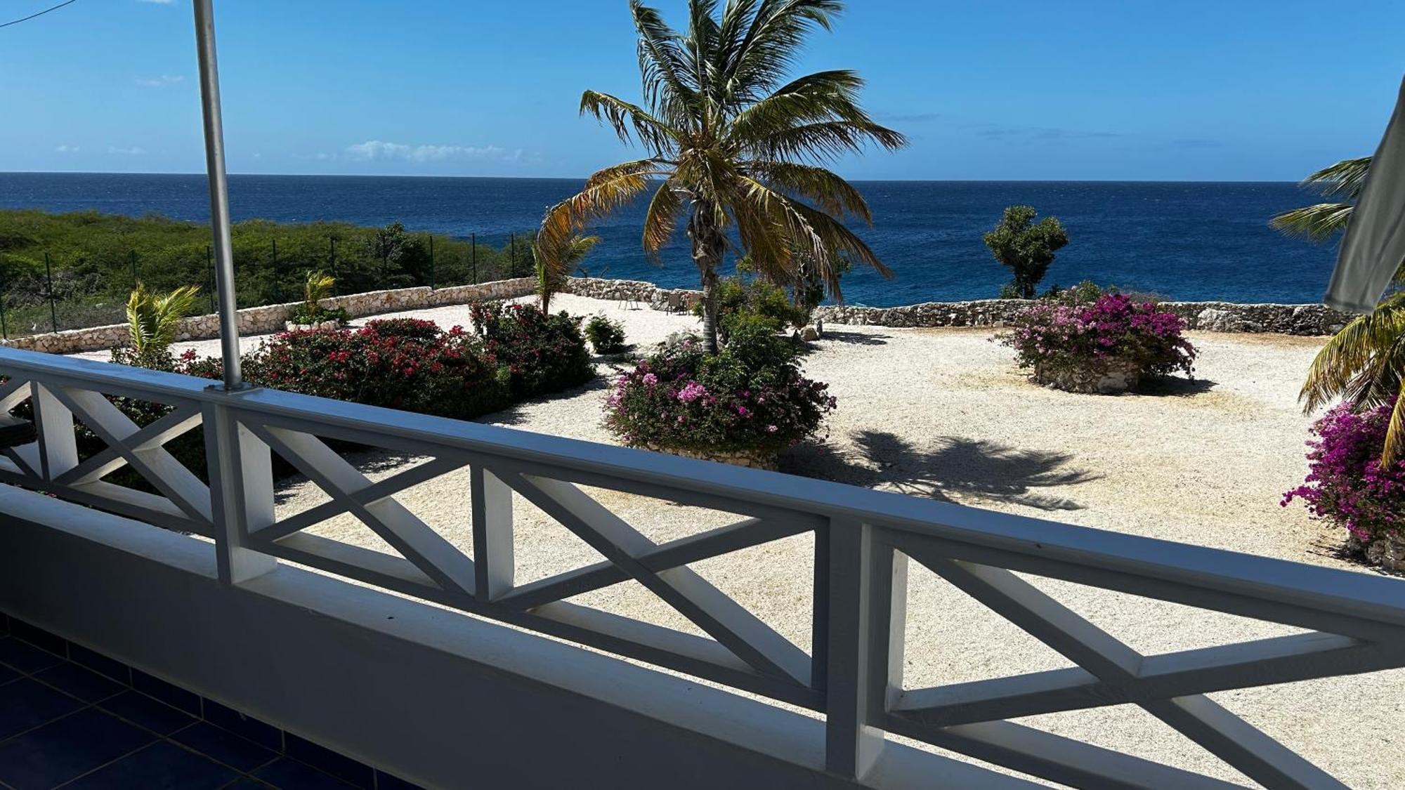 Marazul Dive Resort. 3 Bedroom Seafront House. Dive, Snorkel, Enjoy Amazing Sunsets Westpunt Екстер'єр фото