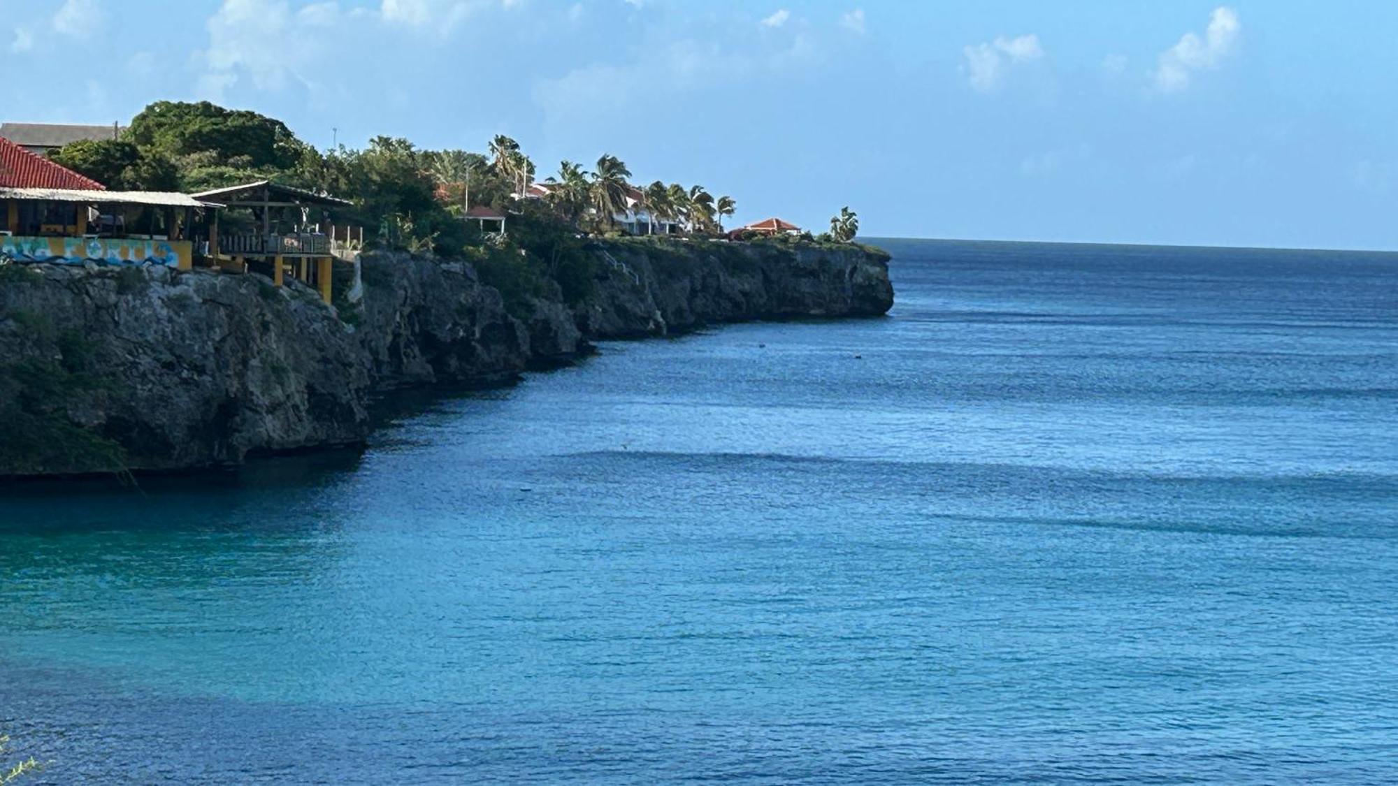 Marazul Dive Resort. 3 Bedroom Seafront House. Dive, Snorkel, Enjoy Amazing Sunsets Westpunt Екстер'єр фото